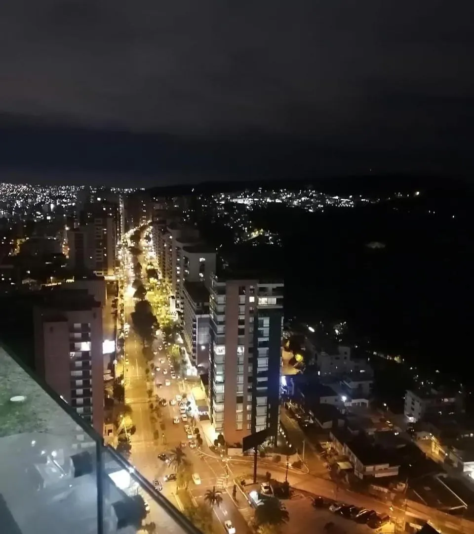 Departamento En La Gonzalez Suarez Apartment Quito