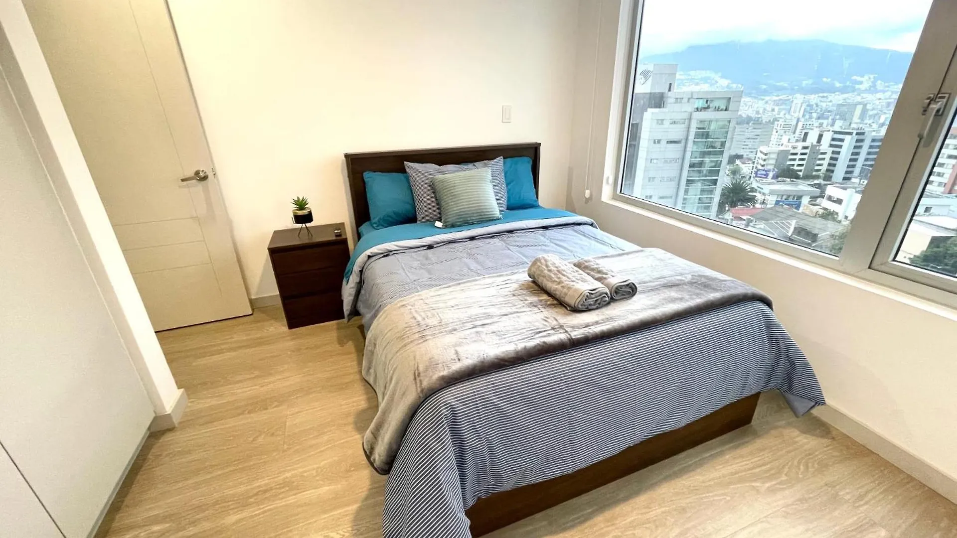 Departamento En La Gonzalez Suarez Apartment Quito Ecuador